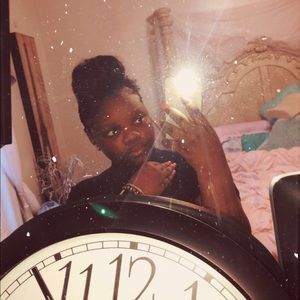 Meet your Posher, Layla